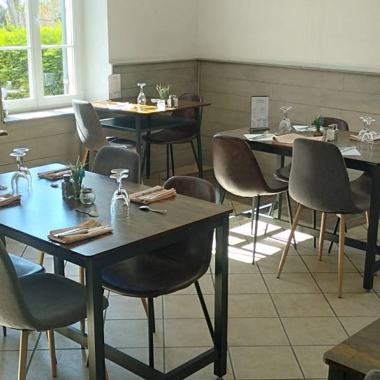 Le restaurant - Le Panorama - restaurant LAPARADE - restaurant LAPARADE